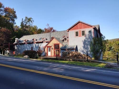 Doveberry Inn photo 3