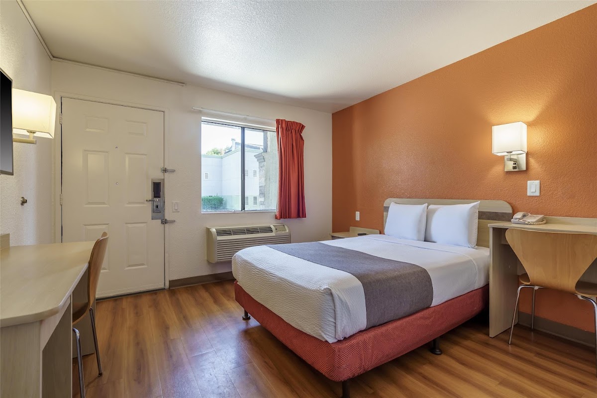 Motel 6 Fremont, CA – North photo 2