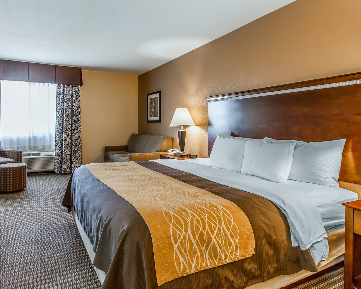 Quality Inn & Suites Mount Pleasant photo 2