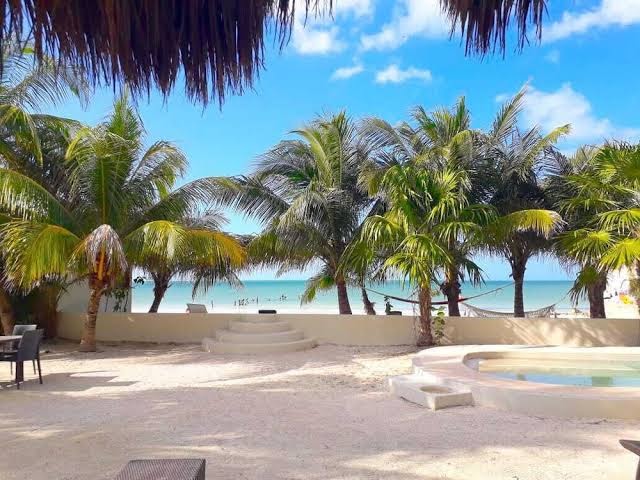 La Puerta Azul Beachfront - Adults Only photo 3