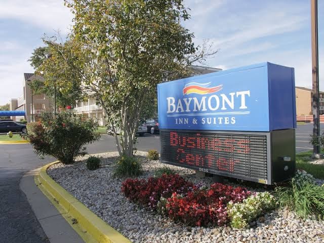 Baymont by Wyndham Louisville East photo 3