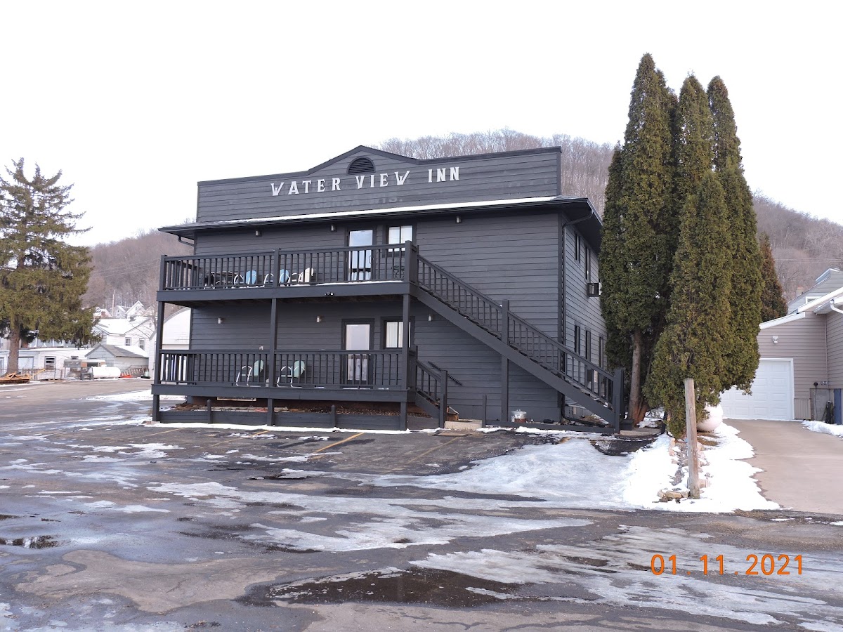 Water View Inn
