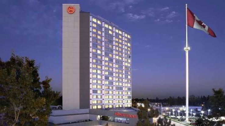 Sheraton Vancouver Guildford Hotel photo 2