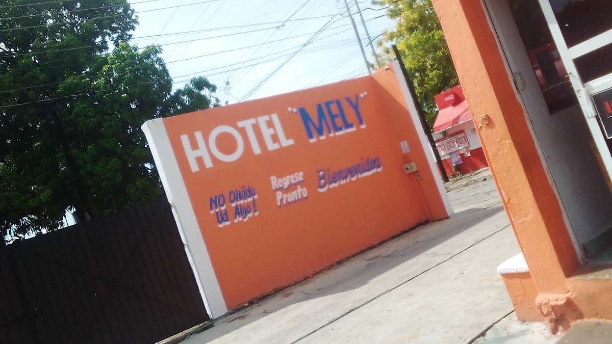 Hotel mely oficial
