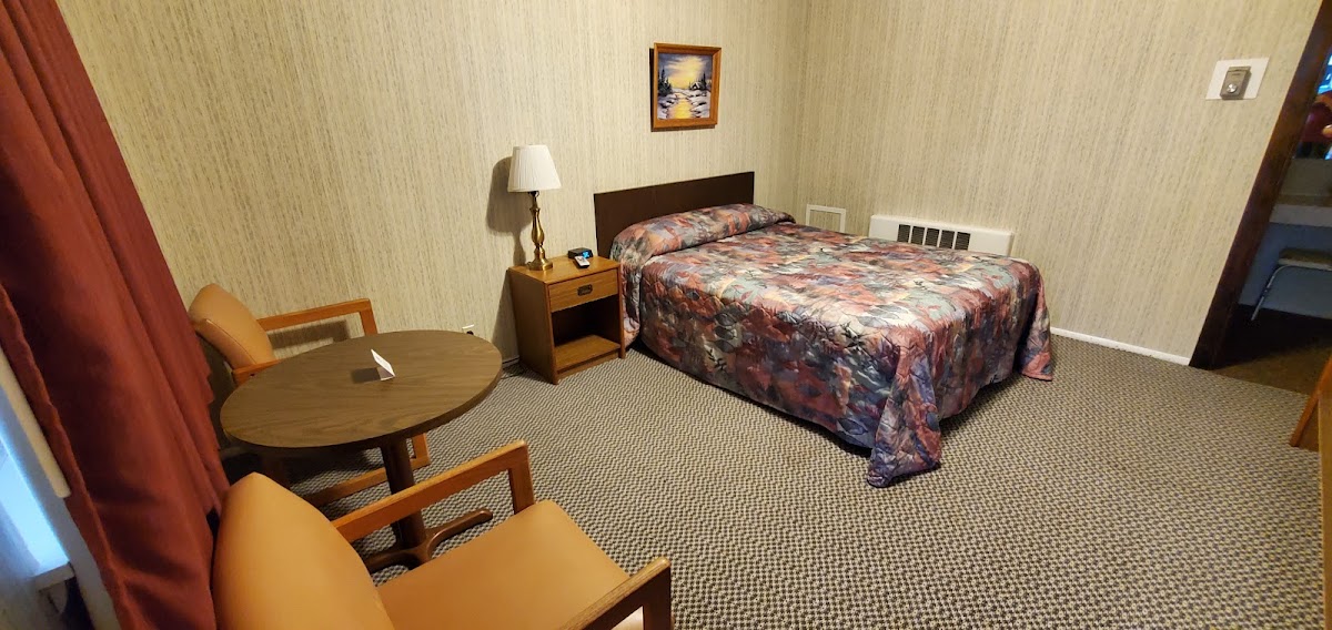 Blue Stem Lodge photo 2