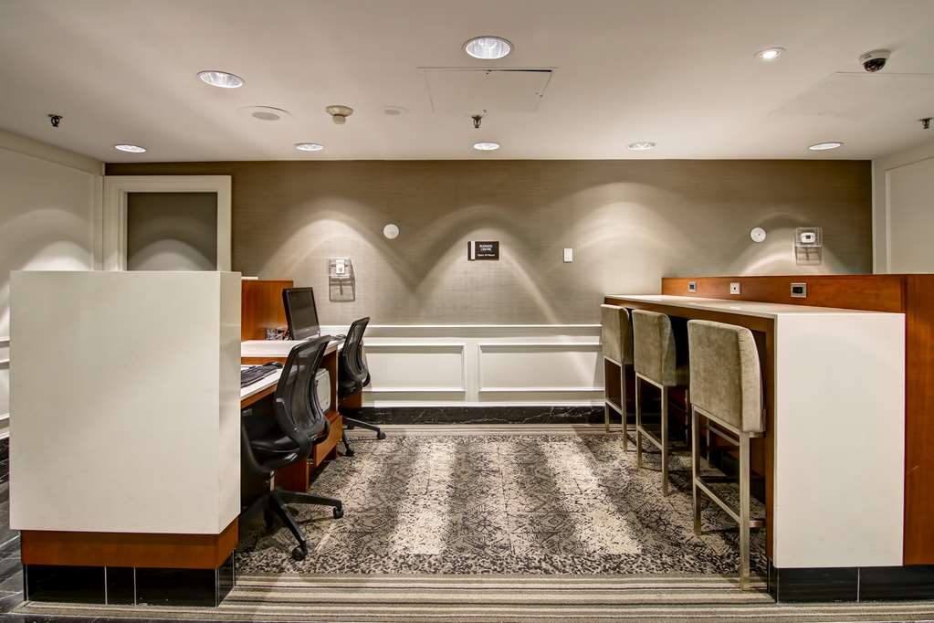 DoubleTree by Hilton Hotel Toronto Downtown photo 3