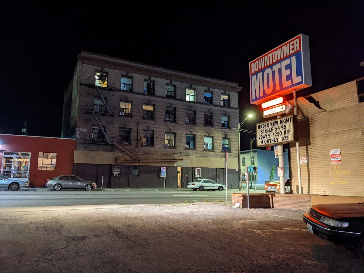 Downtowner Motel