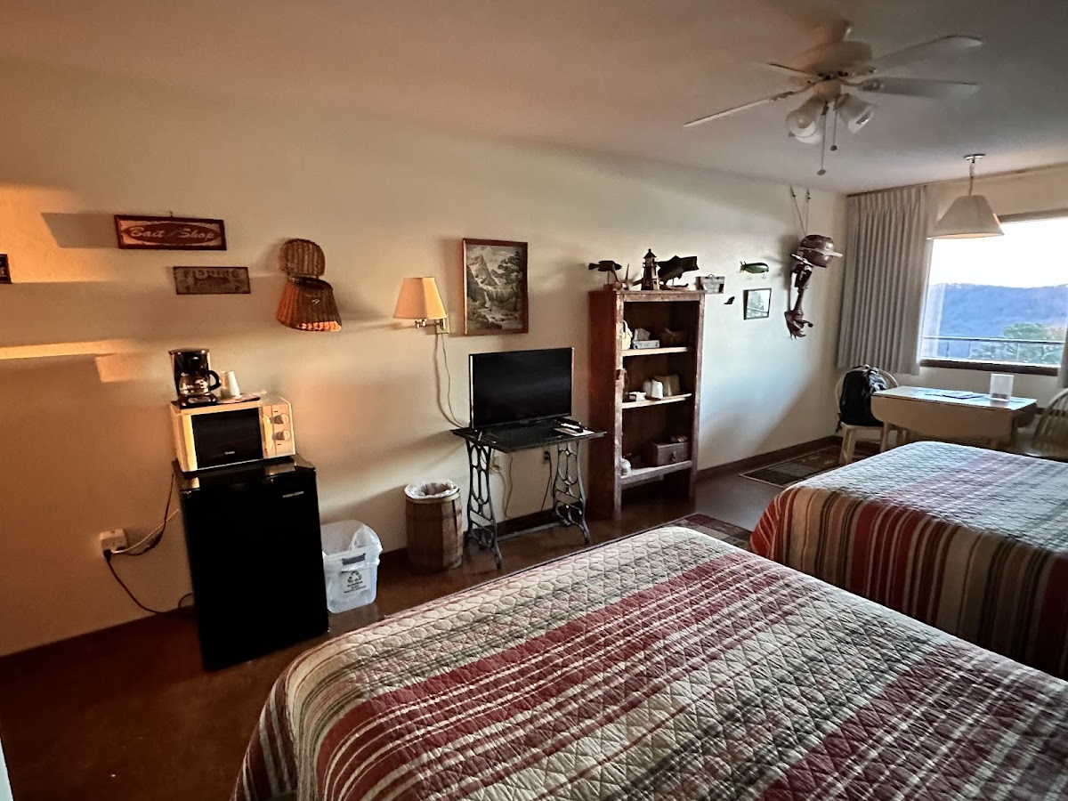 Pointe West Resort Eureka Springs photo 2