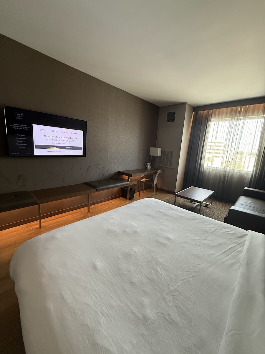AC Hotel Miami Airport West/Doral photo 3