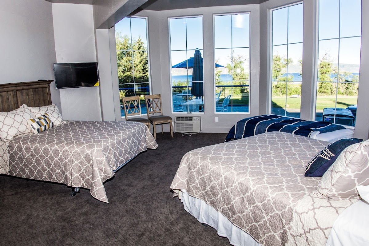 Sunrise Resort & Event Center photo 2