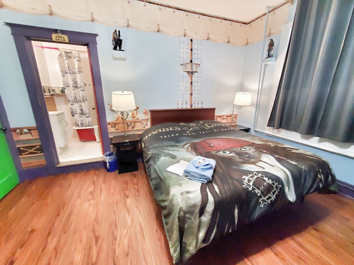 The Pirate Haus Inn photo 3