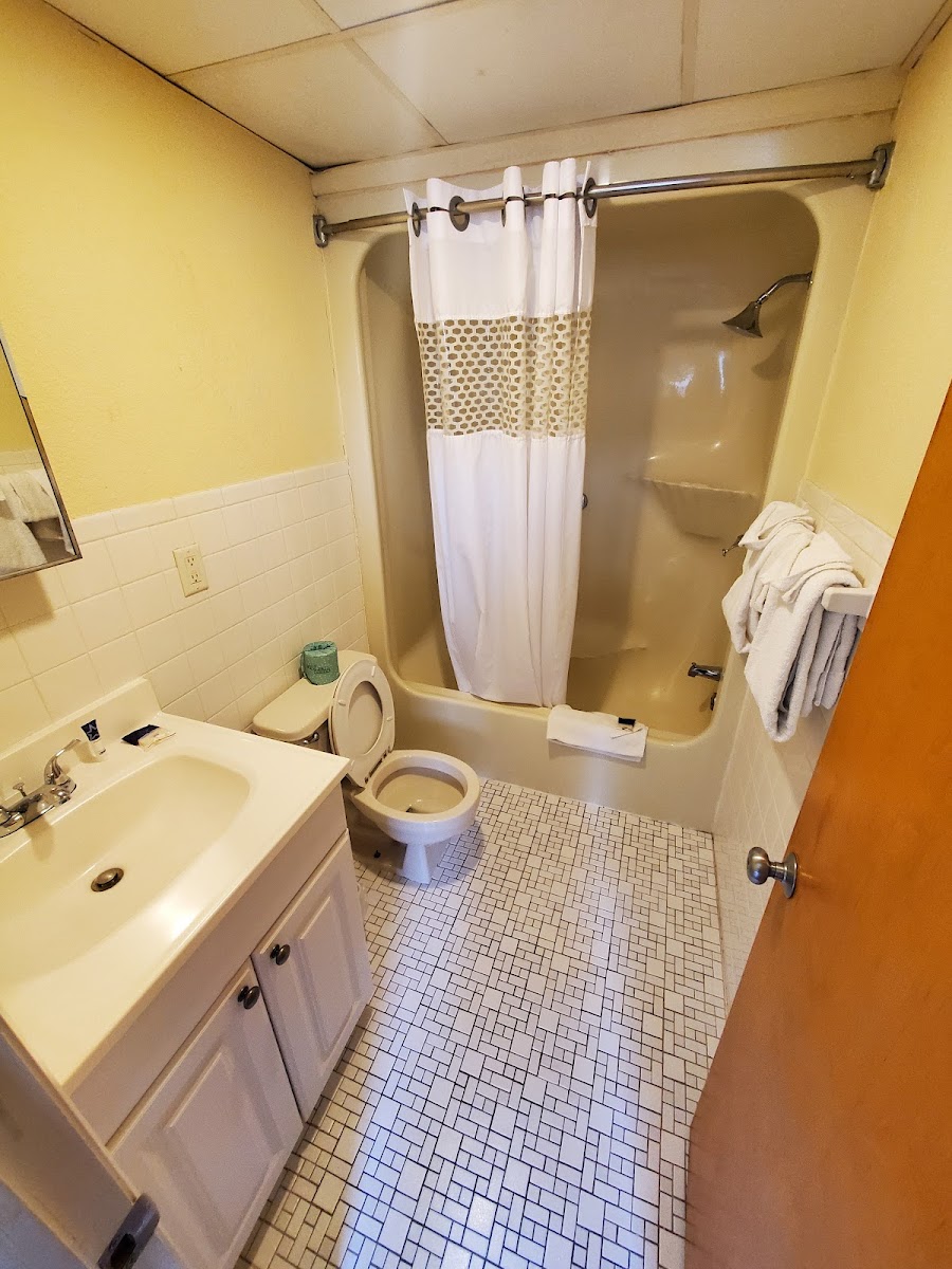 Americas Best Value Inn New London Mystic photo 3