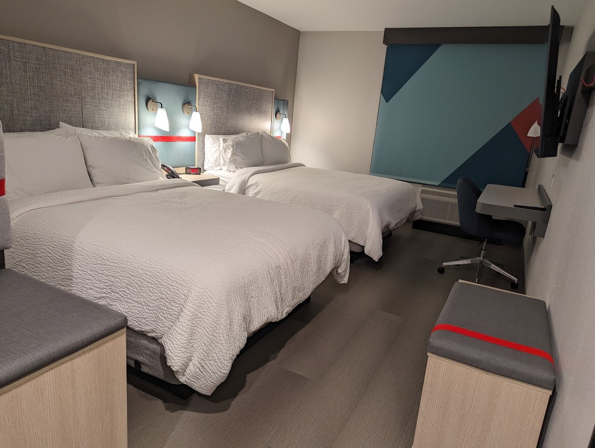 avid hotel Tulsa Hills, an IHG Hotel photo 2