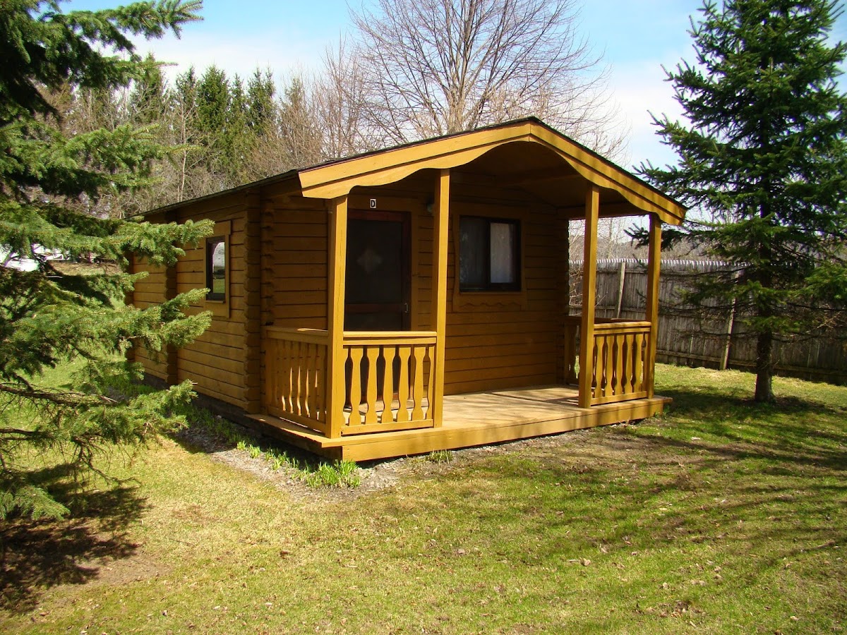 Lake Chalet Motel & Campground