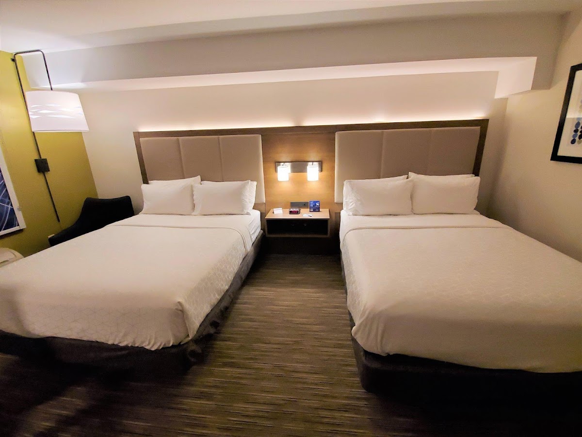 Holiday Inn Express & Suites Seattle North - Lynnwood by IHG photo 3