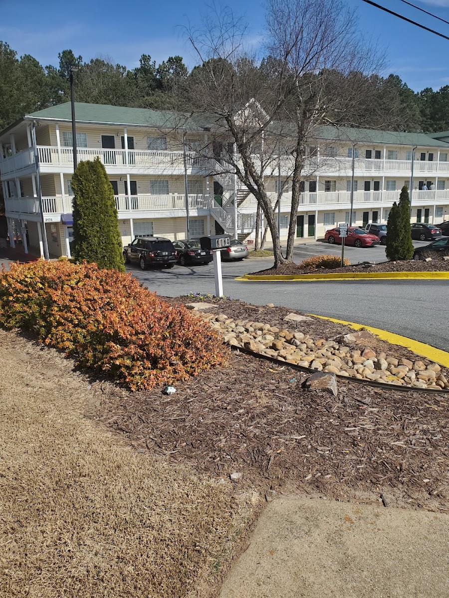 Sun Suites of Kennesaw Town Center