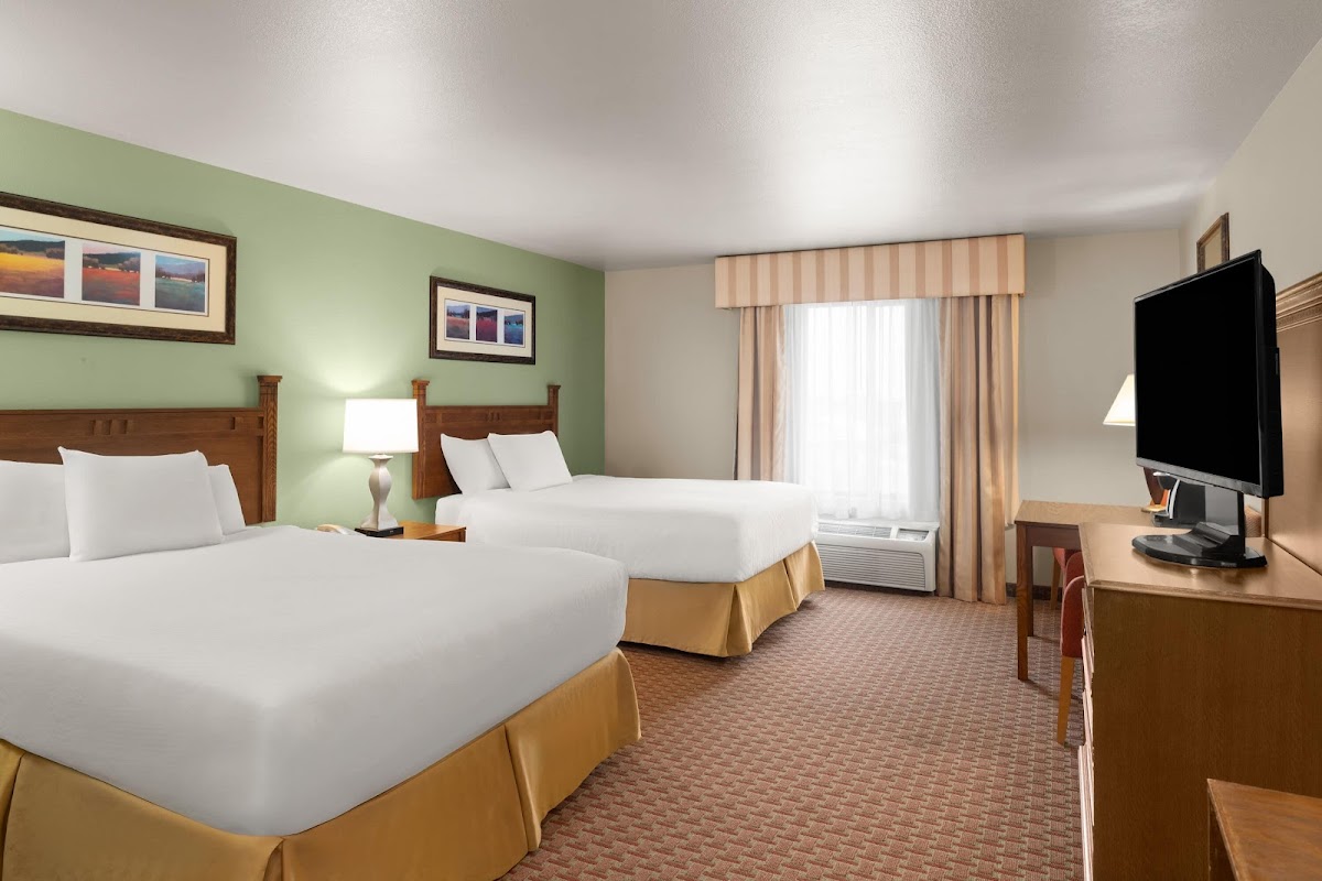 Baymont Inn & Suites by Wyndham Sturgis photo 2