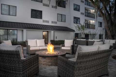 Courtyard by Marriott Orlando East/UCF Area photo 2