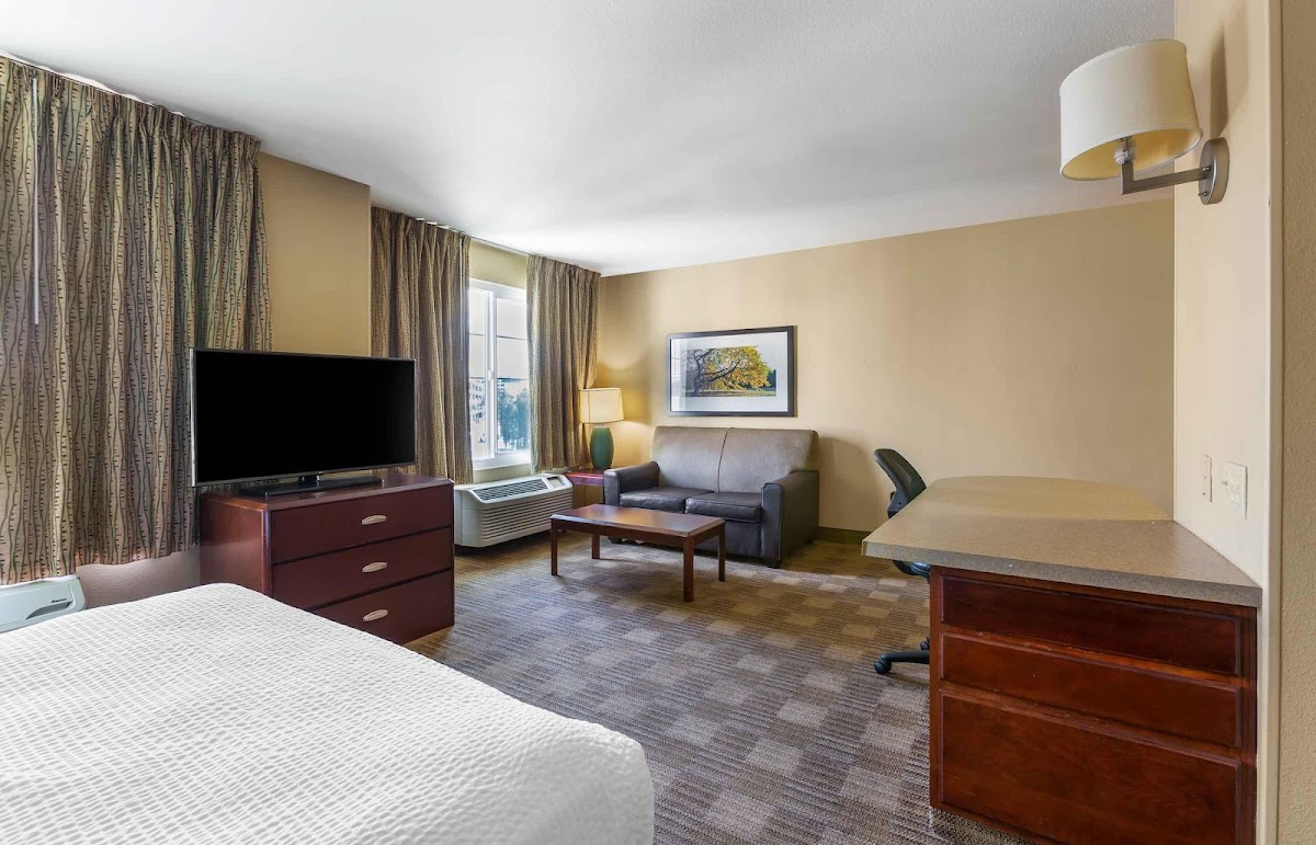 Extended Stay America Select Suites- Phoenix - Airport - E. Oak St. photo 2