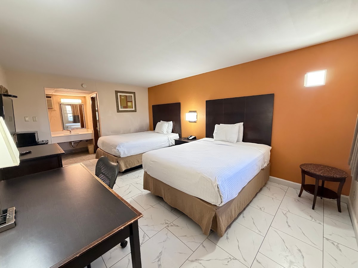 Nendels Inn & Suites Dodge City Airport photo 2