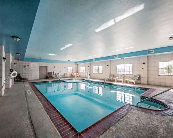 Sleep Inn & Suites Shamrock photo 3