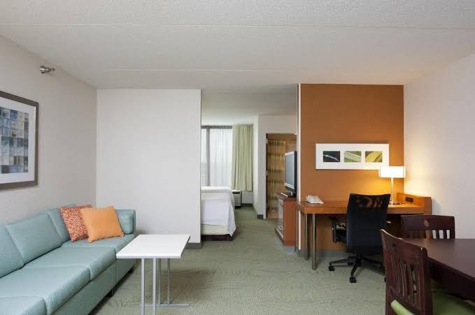 SpringHill Suites by Marriott Chicago Naperville/Warrenville photo 3