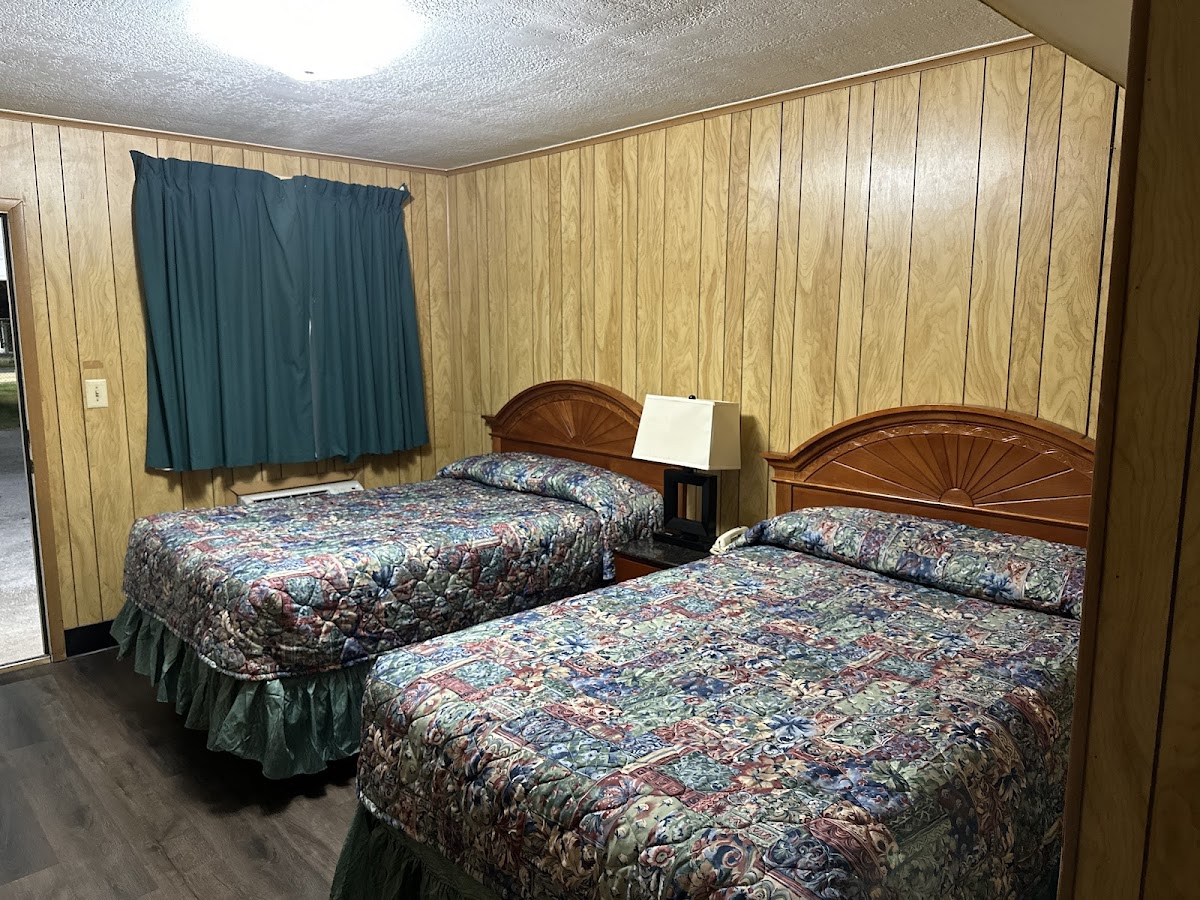 Eddy's Motel photo 2