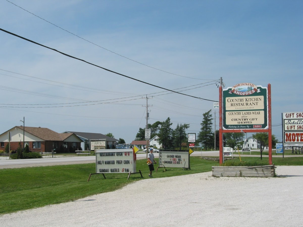 Northwinds Motel photo 2