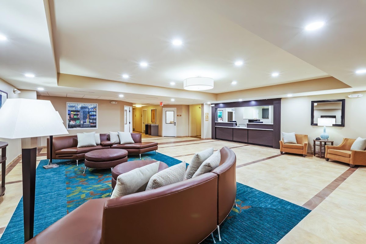 Candlewood Suites Lenexa - Overland Park Area by IHG photo 3