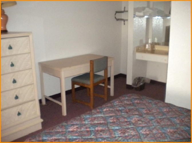 Heritage Inn photo 3