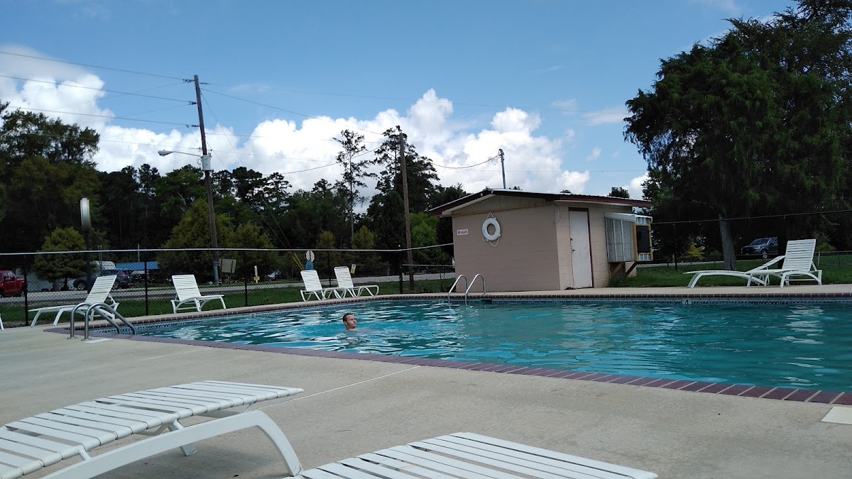 South Sauty Creek Resort Inc photo 2