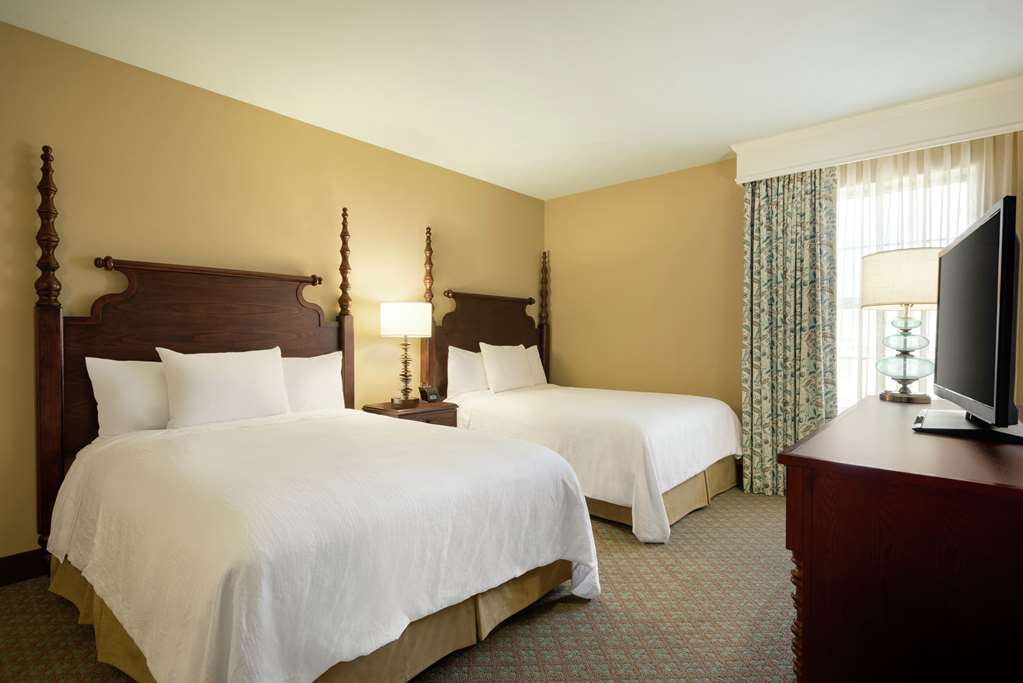 Embassy Suites by Hilton Savannah Historic District photo 2