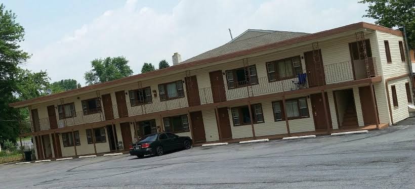 Dutch Gardens Inn