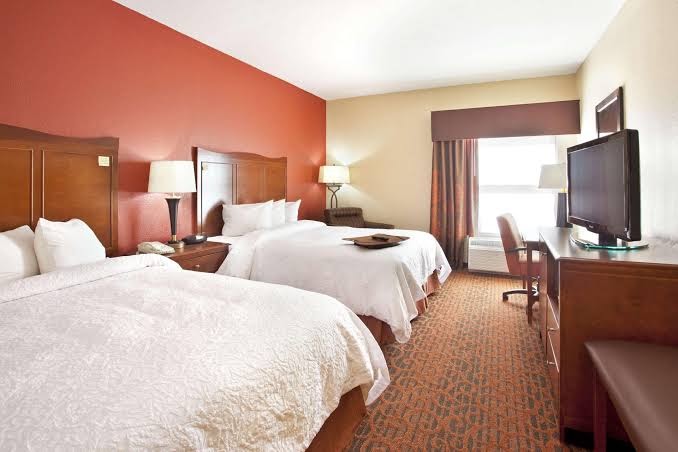Hampton Inn & Suites El Paso-Airport photo 3