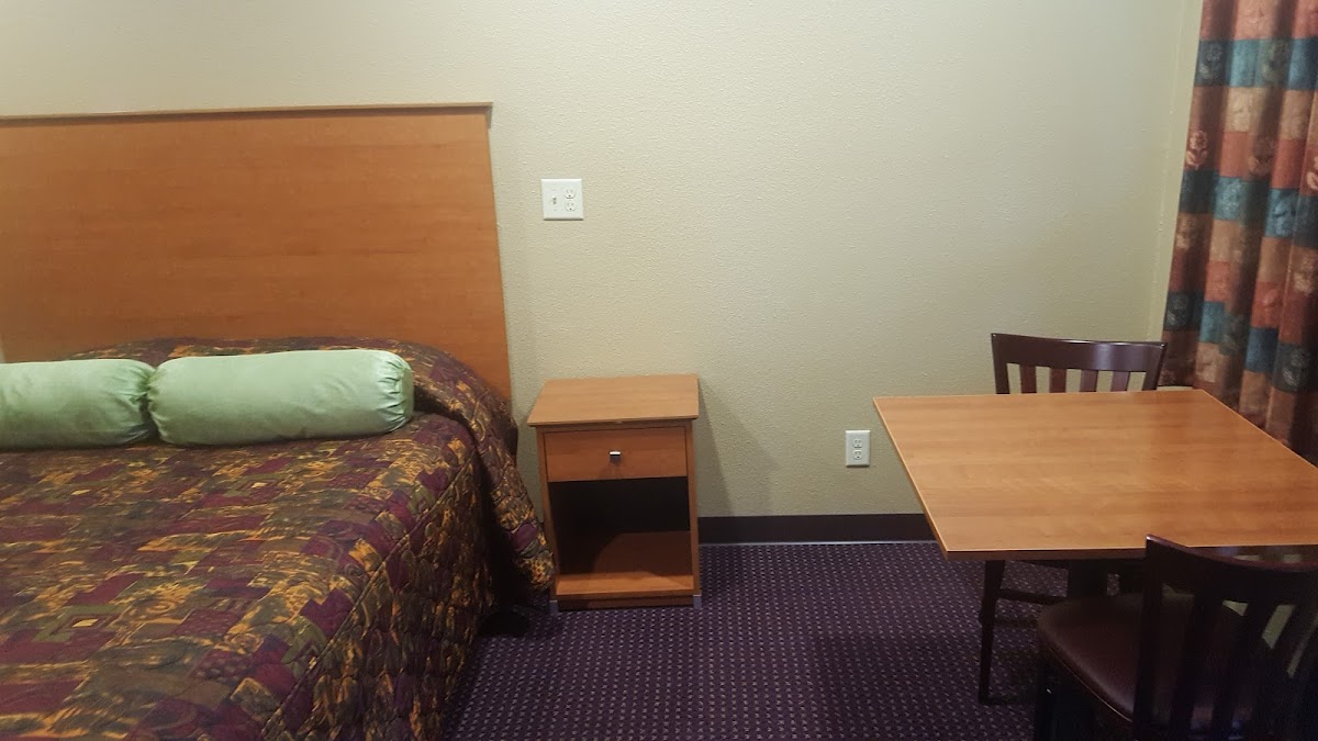 Budget Inn-Hillsboro photo 2