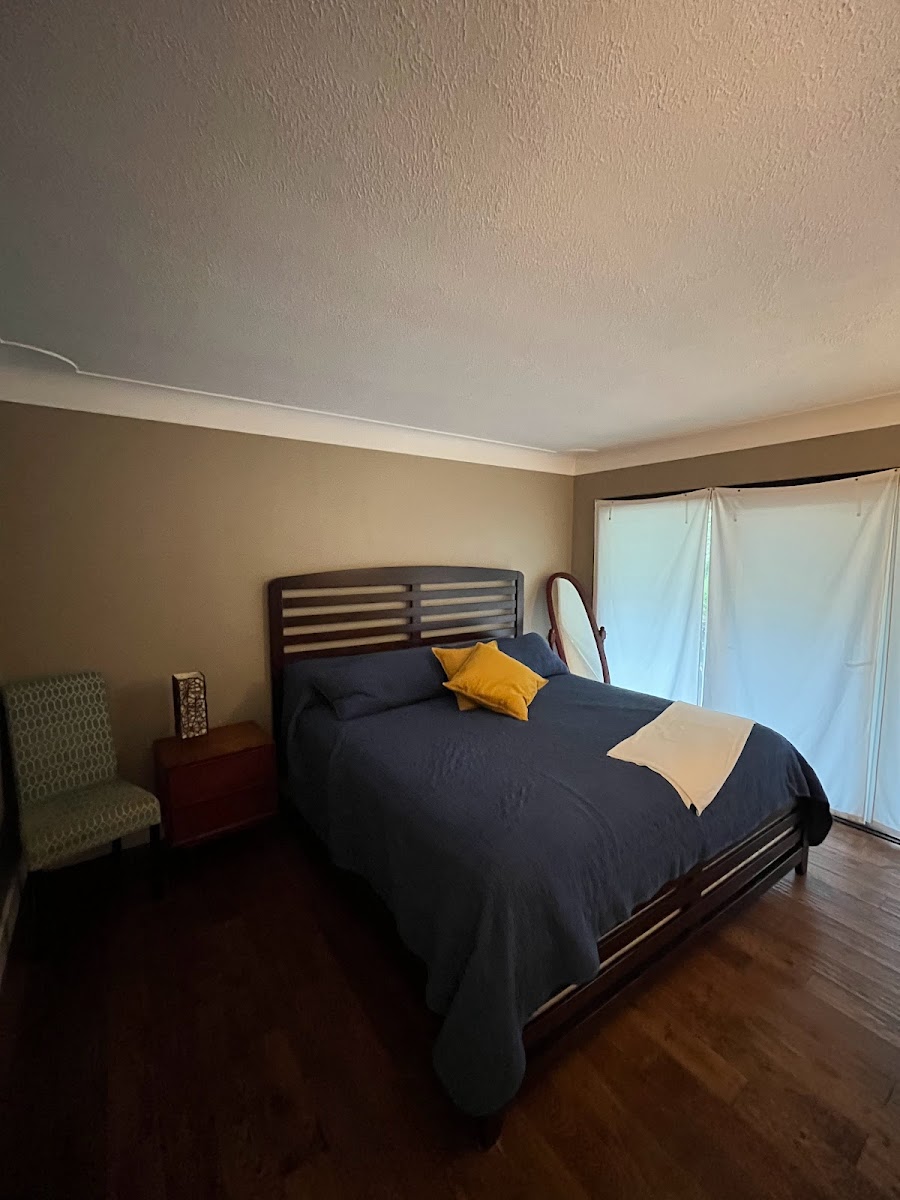 Lakeside Suites photo 2