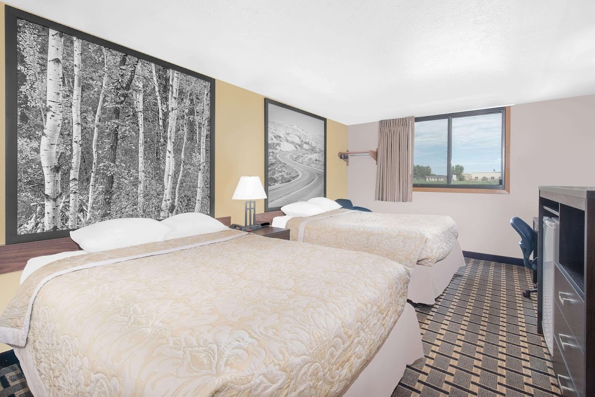 Super 8 by Wyndham Watertown photo 2