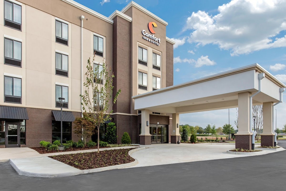 Comfort Inn and Suites - Crossplex Village