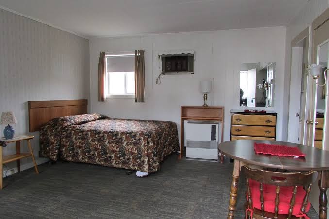 Cobbossee Motel photo 2