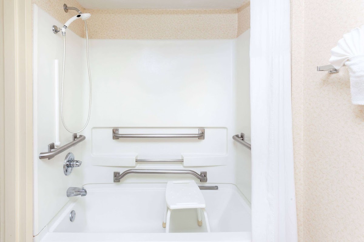 Days Inn & Suites by Wyndham Tucker/Northlake photo 3