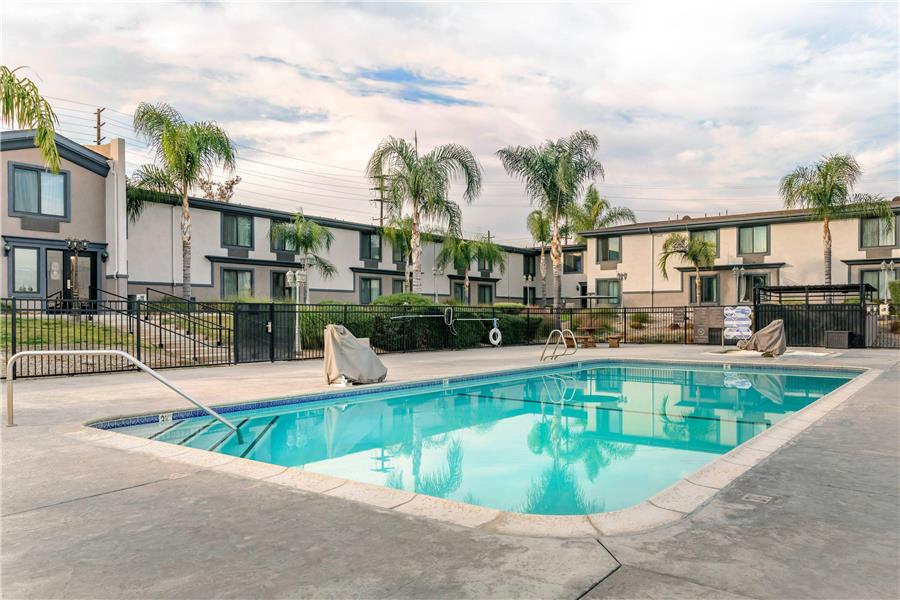 Comfort Inn & Suites Colton