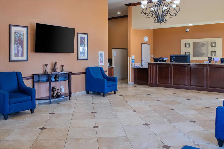 Comfort Inn & Suites Colton photo 3
