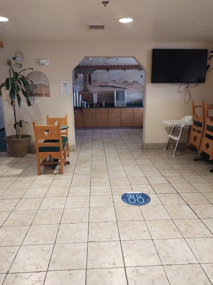 Microtel Inn & Suites by Wyndham Albuquerque West photo 3