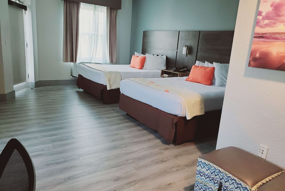 Hawthorn Extended Stay by Wyndham Panama City Beach photo 2