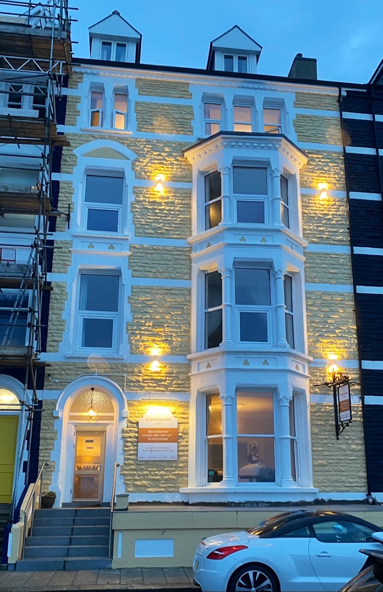 Queensbridge Hotel photo 2