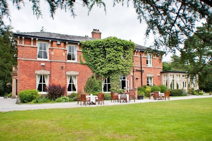 Bartle Hall Hotel