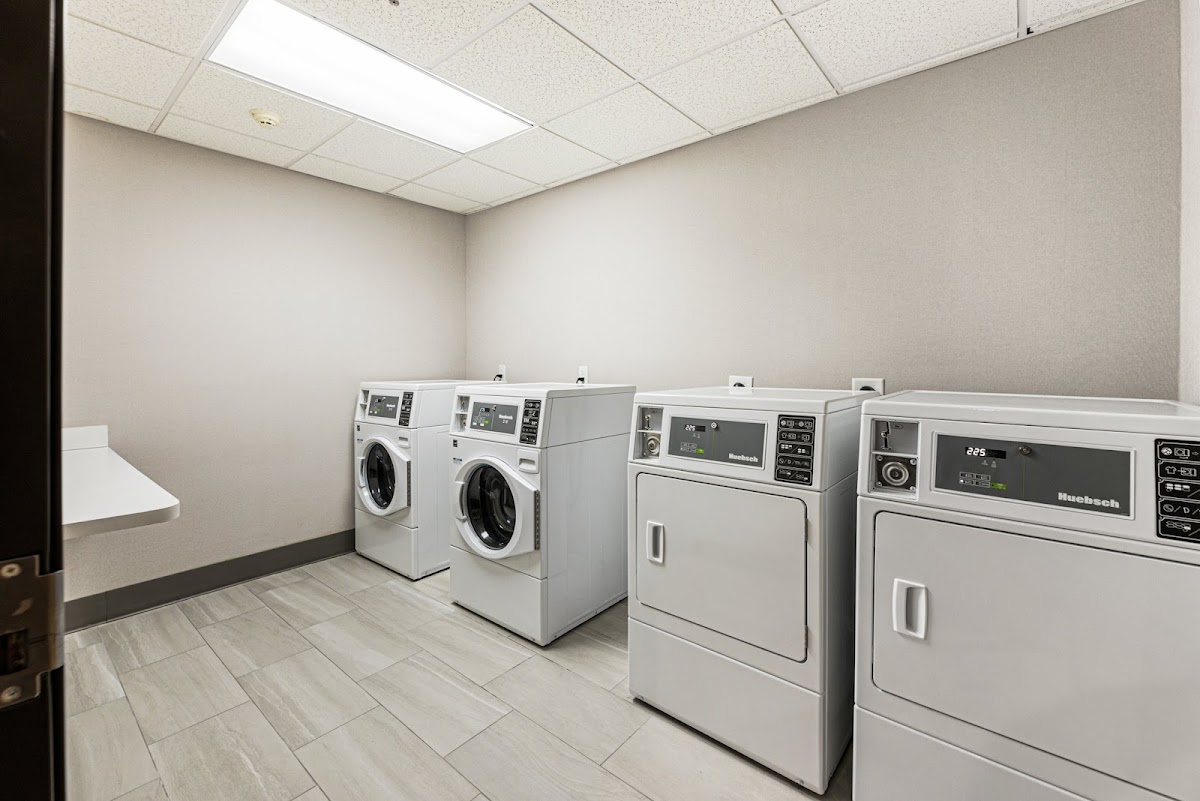 Holiday Inn Express & Suites Buford NE - Lake Lanier by IHG photo 3