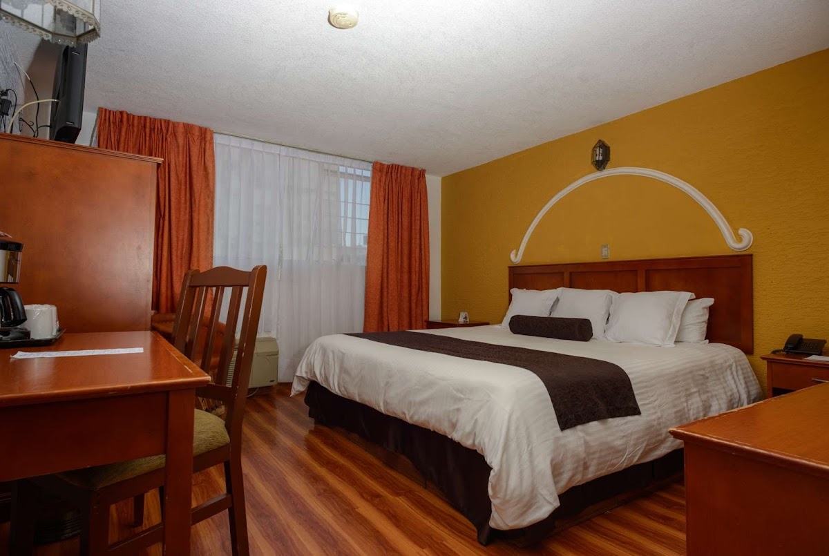 Howard Johnson by Wyndham Morelia Calle Real photo 2