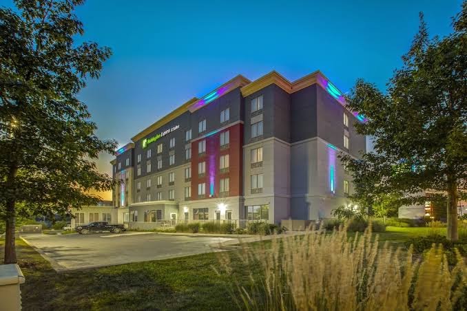 Holiday Inn Express & Suites Woodstock Ontario Canada, by IHG