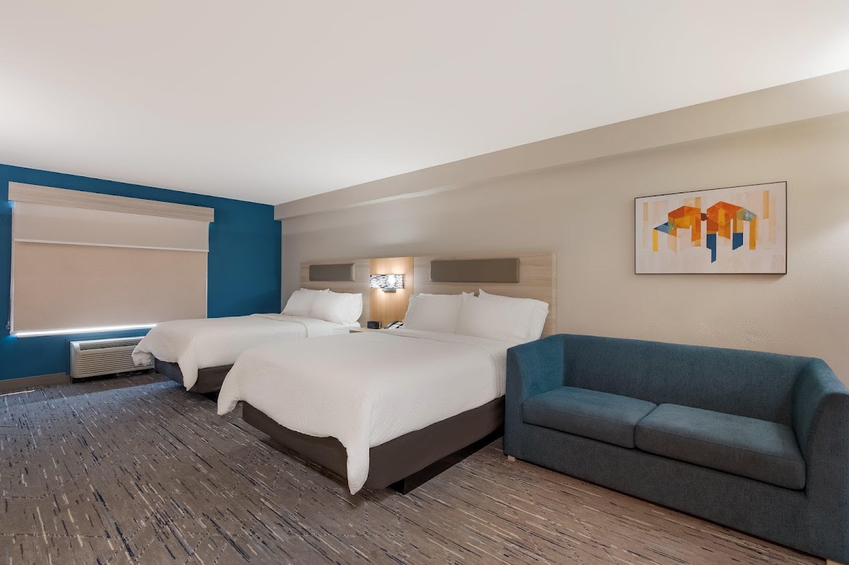 Holiday Inn Express & Suites Lexington by IHG photo 2